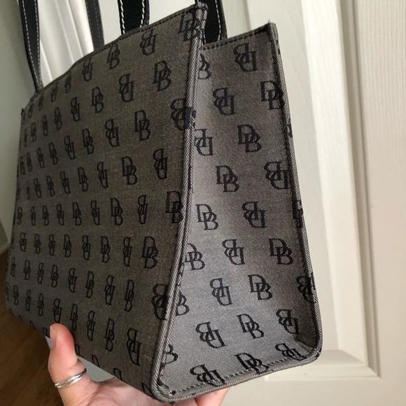 🌸Dooney & Bourke Signature Purse🌸 - Picture 9 of 16